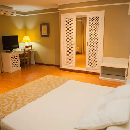 Dona Blanca Szálloda 3*