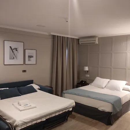 多尼亚布兰卡酒店 3* 赫雷斯
