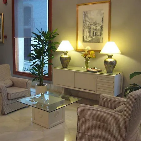 Dona Blanca Otel 3*