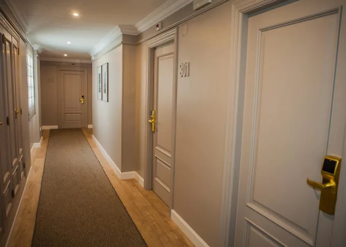 ホテル ドニャ ブランカ 3*