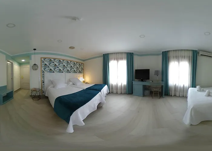 ホテル ドニャ ブランカ 3*