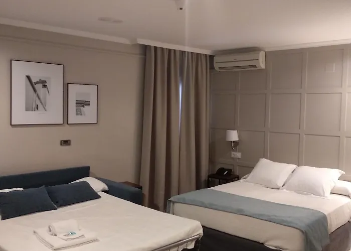 多尼亚布兰卡酒店 3* 赫雷斯