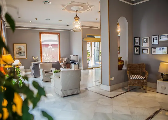 多尼亚布兰卡酒店 3*