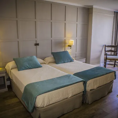 Dona Blanca فندق جيريز