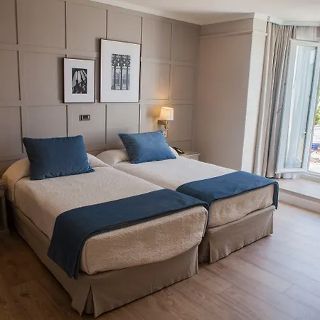 Dona Blanca فندق