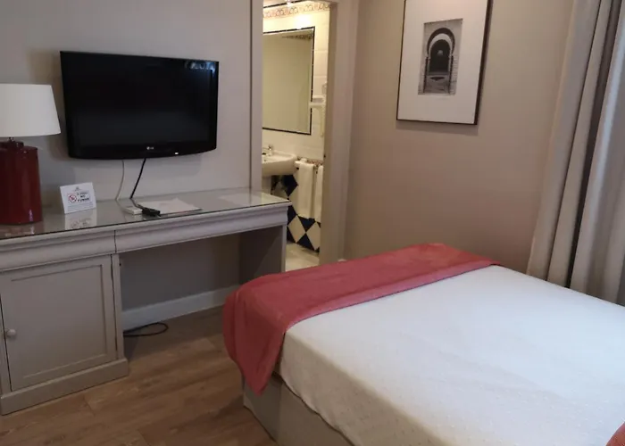 Hotel Dona Blanca 3*